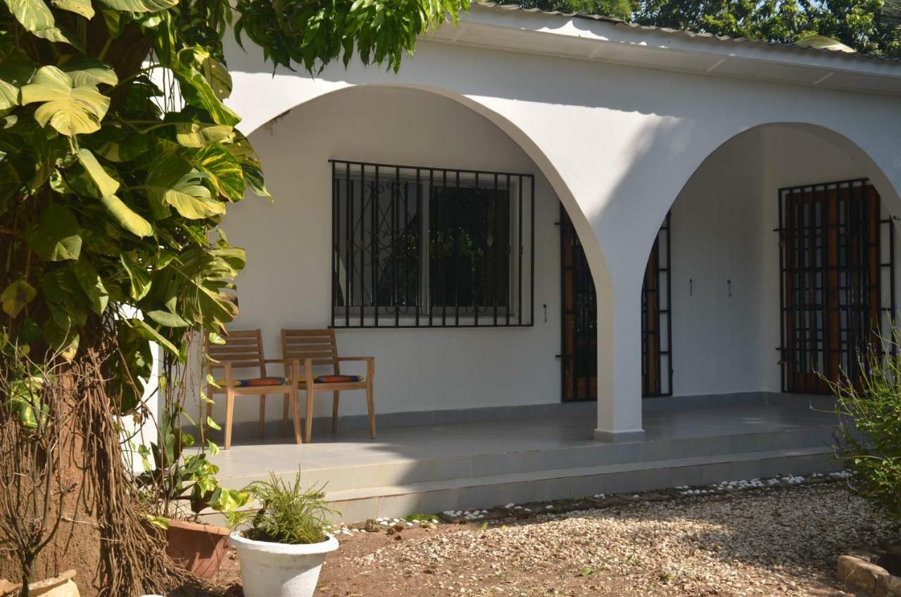 Vokundahouse Villa โคโลลิ ภายนอก รูปภาพ