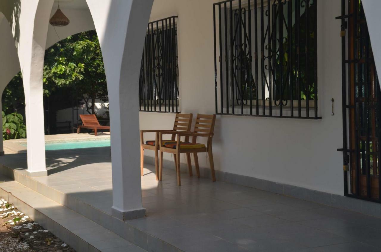 Vokundahouse Villa โคโลลิ ภายนอก รูปภาพ